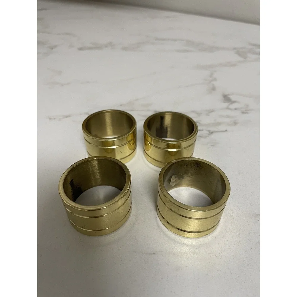 Set‎ of 4 Vintage Mid Century Shiny Brass Heavy Napkin Rings